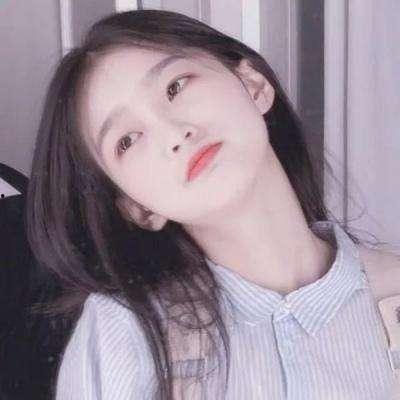 网红少女内,青春风采与网络魅力