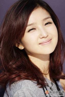 明星潘心怡照片,光影交织下的明星魅力