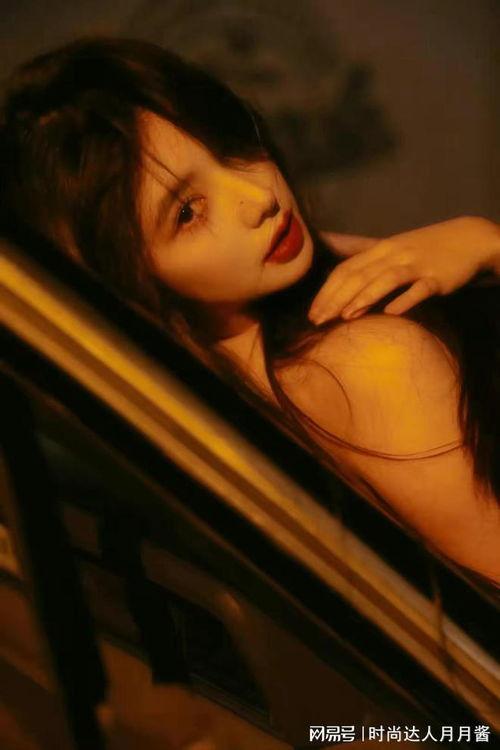 网红方园照片,镜头下的时尚魅力