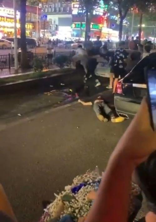 长沙网红 打架,长沙网红街头冲突引发热议