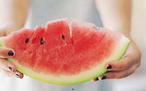 西西吃大瓜,揭秘娱乐圈幕后故事