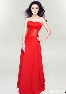 明星春节都穿什么,红红火火过大年，明星们的春节穿搭大盘点