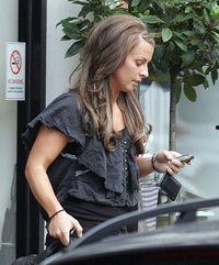 拥有外国娇妻明星,明星与外国娇妻的甜蜜生活揭秘