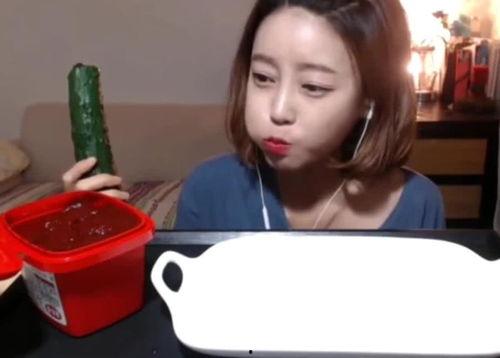 娱乐吃瓜酱美女视频网站,揭秘美女视频网站背后的精彩故事