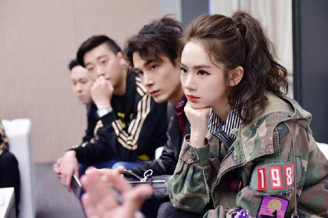 娱乐吃瓜酱李承铉,娱乐吃瓜酱的甜蜜人生