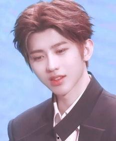 吃瓜直播间爆料娱乐圈蔡徐坤,娱乐圈吃瓜直播间的焦点人物揭秘